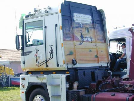 CAMION